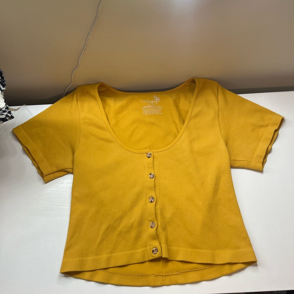 Free People Mustard Button-Up Crop Top - Picture 4 of 6